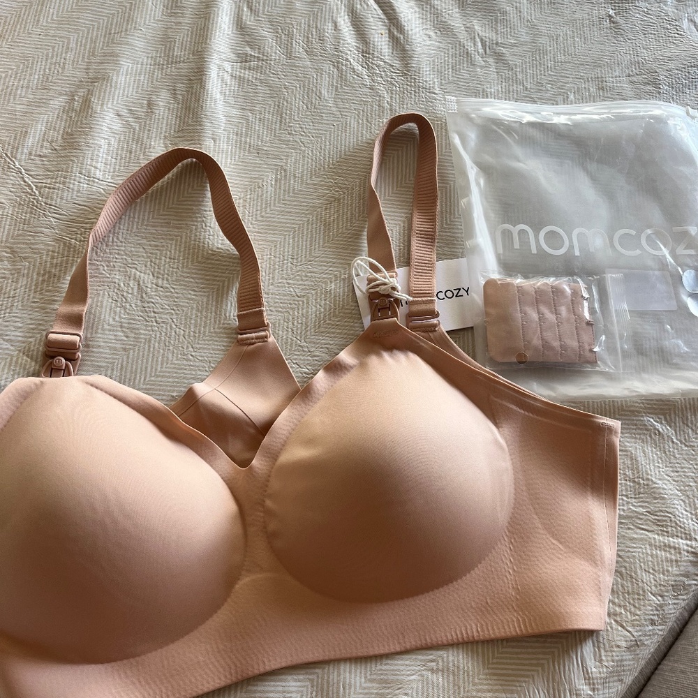 Momcozy XL Beige - SMOOTH - Ultra Soft & Omni Maternity Nursing Bra
